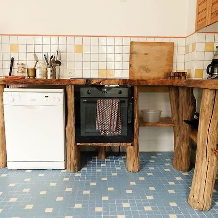 Gite Au Coeur D'Une Residence D'Artiste Saint-Aubin-de-Bonneval Ngoại thất bức ảnh