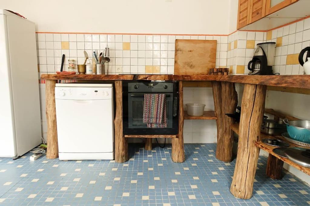 Gite Au Coeur D'Une Residence D'Artiste Saint-Aubin-de-Bonneval Ngoại thất bức ảnh