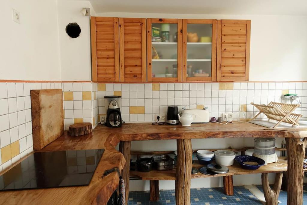 Gite Au Coeur D'Une Residence D'Artiste Saint-Aubin-de-Bonneval Ngoại thất bức ảnh
