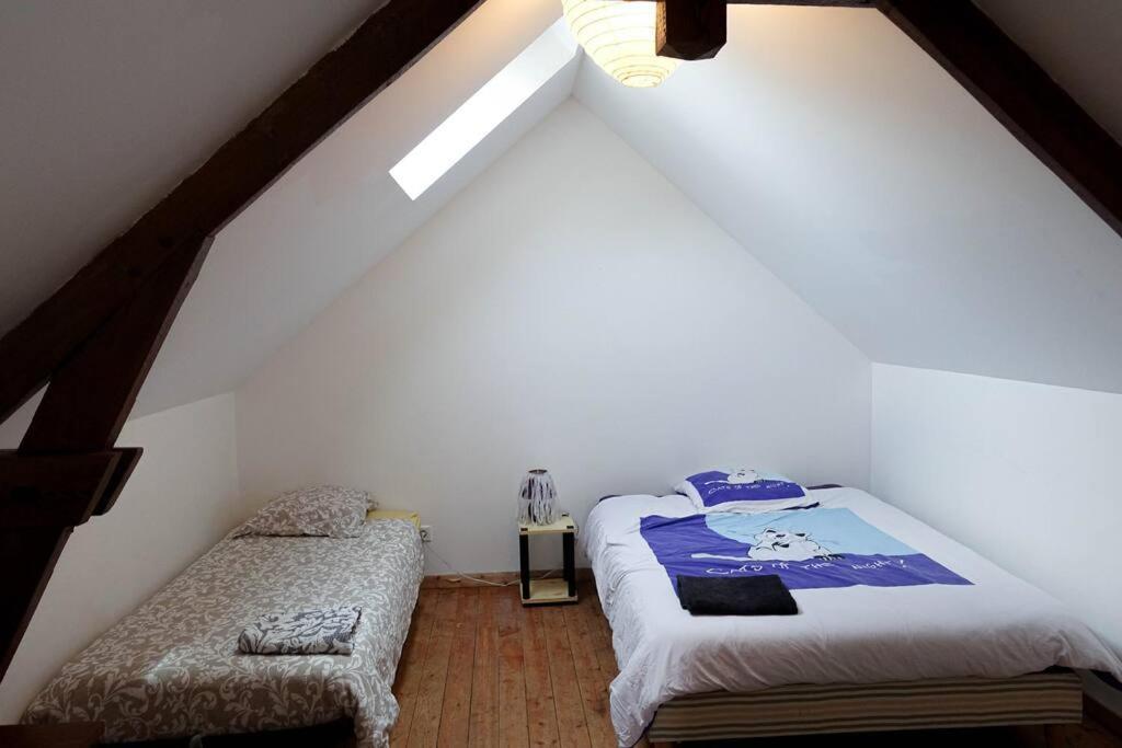 Gite Au Coeur D'Une Residence D'Artiste Saint-Aubin-de-Bonneval Ngoại thất bức ảnh
