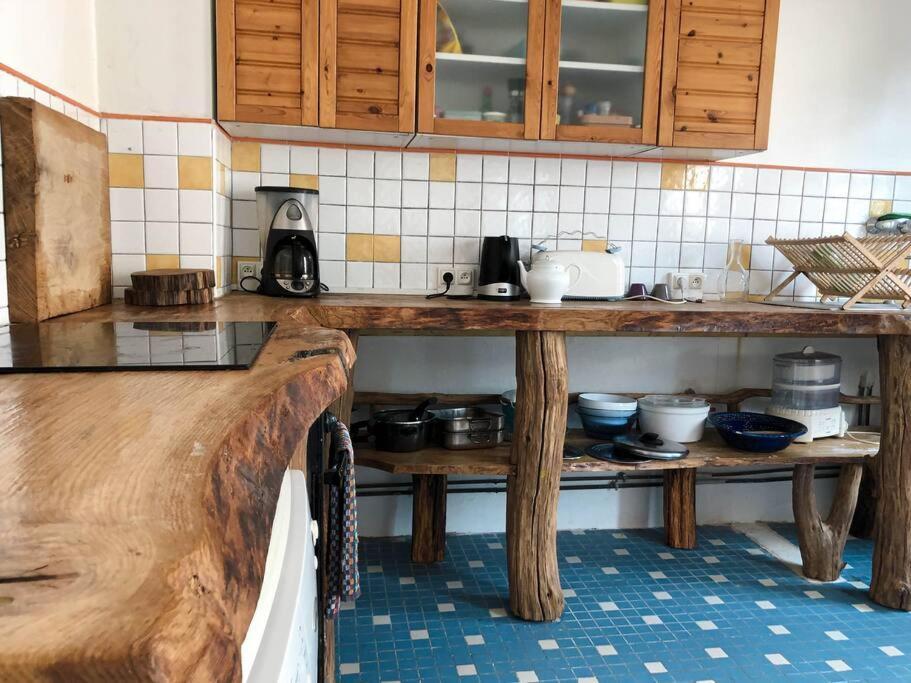 Gite Au Coeur D'Une Residence D'Artiste Saint-Aubin-de-Bonneval Ngoại thất bức ảnh