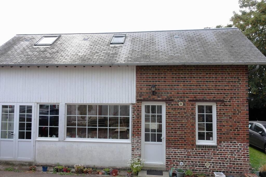 Gite Au Coeur D'Une Residence D'Artiste Saint-Aubin-de-Bonneval Ngoại thất bức ảnh