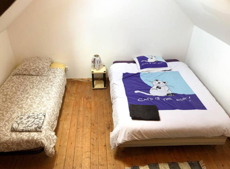Gite Au Coeur D'Une Residence D'Artiste Saint-Aubin-de-Bonneval Ngoại thất bức ảnh
